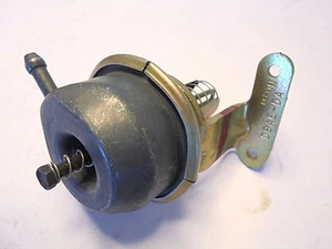 BWD VC560 Carburetor Choke Pull Off D9AE-DA NEW NOS - Picture 1 of 4