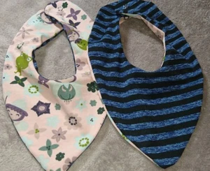 DaWanda Baby  Halstuch / Wendetuch blau schwarz rosa Streifen Blumenfee Jersey - Bild 1 von 2