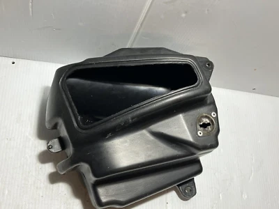 Yamaha V Star 650 2001 caja de almacenamiento (fabricante de equipos originales) Foto 1 de 4