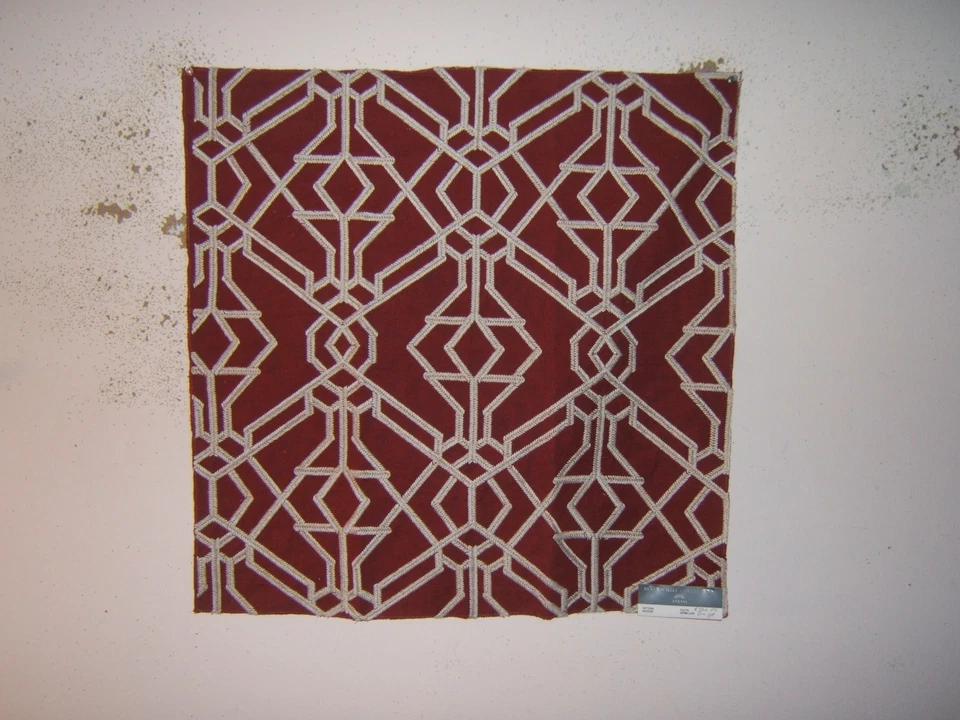 Beacon Hill, Rajouri, novedad geométrica bordada, remanente, color bermellón Foto 1 de 1