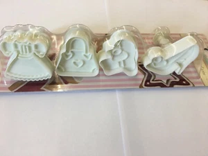 stampi espulsione cm5 set 4 borsa scarpa ecc Cake Design zucchero pasticceria - Picture 1 of 2