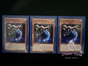 "YuGiOh Buzzsaw Shark LED9-EN052 1a Edición (x3) ""CXYZ Chaos Deck""" - Imagen 1 de 1