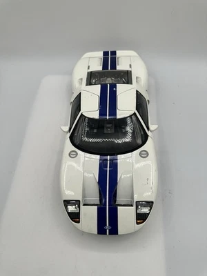 Motor Max 1:12 Scale Ford GT Concept Car Diecast 73001 White Blue . FOR PARTS - Image 1 of 4