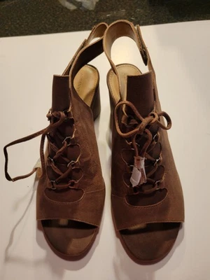 Zapatos de tacón de mula Adrienne Vittadini talla 10M color topo para mujer punta abierta Foto 1 de 4