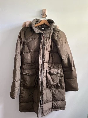 Abrigo acolchado J Crew, verde oliva Foto 1 de 2