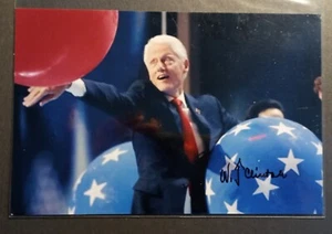 AU0068 Autografi: Bill Clinton su foto - Picture 1 of 1