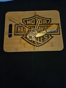 HARLEY DAVIDSON CUSTOM MADE SCHNEIDEBRETT KÄSE/CRACKER, FLEISCH HOLZSTÜCKE, NEU - Bild 1 von 5