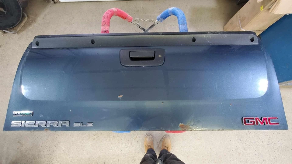 11 GMC SIERRA 1500 Stealth Graypaint Code=46u TAILGATE/LID - Image 1 of 4