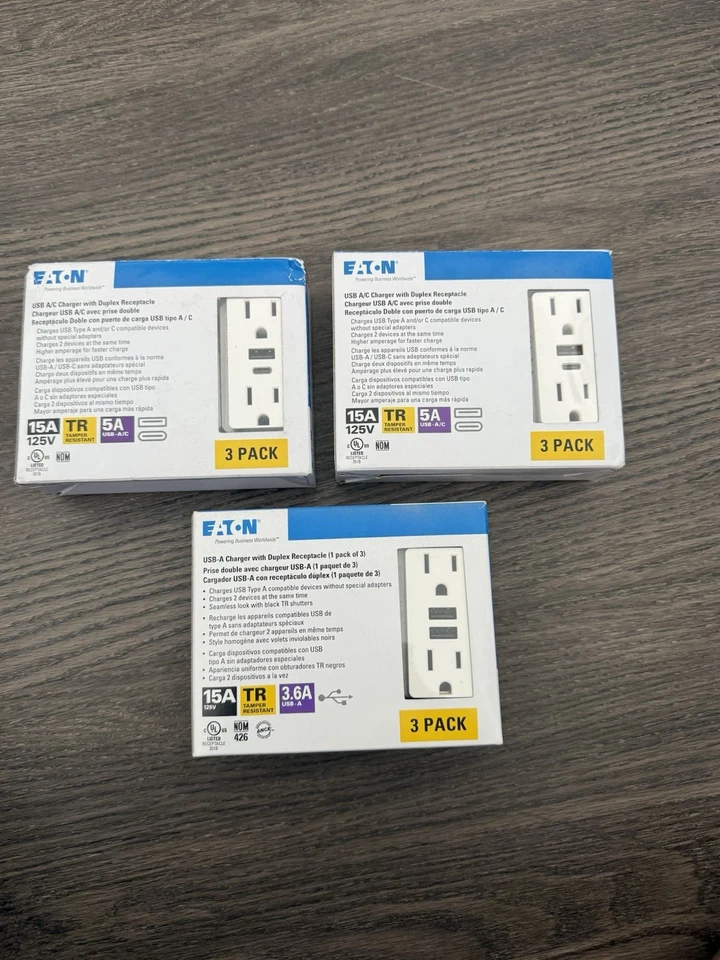 Eaton 15A 125V/AC/ Duplex Receptacle With USB A & C Charge Ports (3-Pack) - Image 1 of 2
