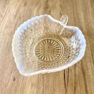 Opalescent MOONSTONE HOBNAIL Glass HEART Dish w Handle Vintage Bowl MCM - Picture 1 of 5