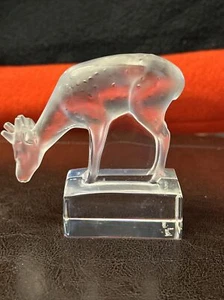 Lalique Cristal Deer Figurine - Picture 1 of 7