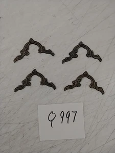 4 CLOCK  /  FURNITURE DECORATIONS - Picture 1 of 3