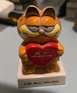 3” Vintage 1981 Garfield Ceramic Figurine “Be My Valentine” Heart I’m All Yours - Picture 1 of 3