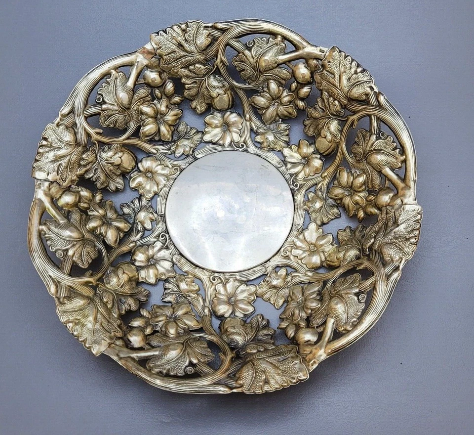 Antiguo centro de mesa europeo 800 plata artesanal siglo XIX estilo vino antiguo Foto 1 de 4