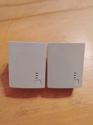 ★ 2x TP-Link TL-PA4010 (KIT) AV600 / Port LAN - Immagine 1 di 3