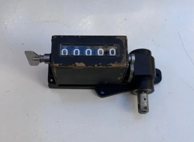 Veeder-Root 116425-007 Danaher Mechanical Counter (Used) - Image 1 of 2