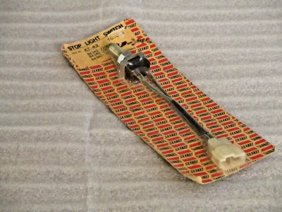 INTERRUPTOR DE LUZ DE FRENO SANKEI SE ADAPTA A TOYOTA TERCEL, CORONA, CRESSIDA, CELICA, SUPRA, ECT Foto 1 de 4