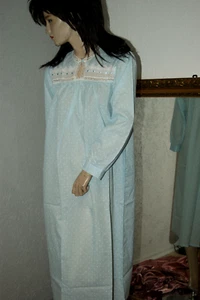 Bezauberndes Vintage Nachtkleid * Negligee * Nachthemd hellblau Spitze M 40/42 - Bild 1 von 5
