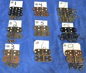 BISAGRAS TORNILLOS Y PIEZAS DE BISAGRA PARA GABINETE DE MÁQUINA DE COSER PIEZAS ORIGINALES USADAS - Imagen 1 de 10