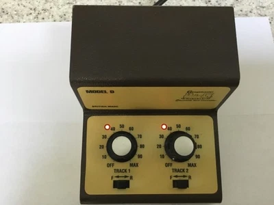 Gaugemaster Model D Twin Track Controller - Used good working condition - Image 1 of 4