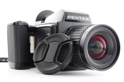 **NEAR MINT-** Pentax 645 Film Camera + SMC 45mm f/2.8 + 120 Film Back FromJapan - Image 1 of 4