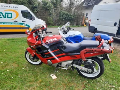 motorrad Honda CBR 1000 F SC 24 - Bild 1 von 4