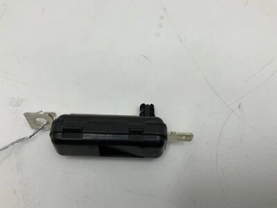 2011-2022 dodge/CHRYSLER 300 RADIO ANTENNA CAPACITOR MODULE SENSOR 5064937AB OEM - Image 1 of 4