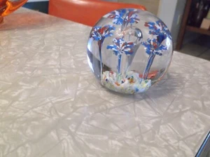 Round Paperweight with Red, White and Blue Millefiori Flowers - Picture 1 of 6