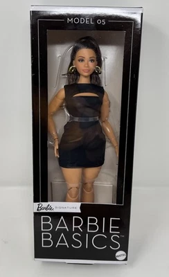 Barbie Basics Modelo 05 Cabello Moreno Negro Mini Vestido Muñeca JBH73 - NUEVO Foto 1 de 2