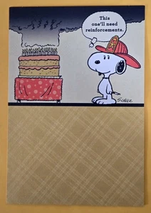 Peanuts "Snoopy" Happy Birthday Greeting Card (+Envelope 4.65x6.75").  - Picture 1 of 4