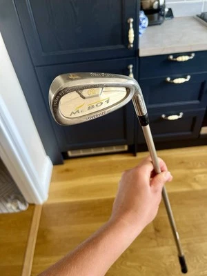 Ladies MacGregor MC801 #4 Iron Ladies Flex Graphite Shaft Right Handed - Image 1 of 4