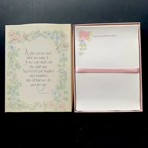 Juego de papelería de colección American Greetings Flowers "Un día puede ser justo lo que hacemos" - Imagen 1 de 6