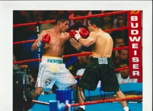 ERIK MORALES BOXING HOFer AUTHENTISCHES ORIGINAL SIGNIERTES FOTO - Bild 1 von 2