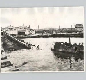 SUNK ITALIAN SUBMARINE Bombing of Bizerte TUNIS World War II 1943 Press Photo - Picture 1 of 2