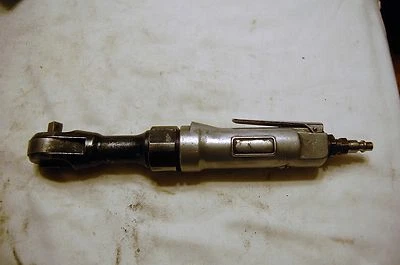 Trinquete de aire de accionamiento Chicago Peumatic 3/8" Foto 1 de 3