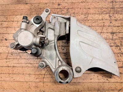 Rear Brake Caliper for Yamaha YZ125 YZ250 YZ250F 1998-2002 YZ400F YZ426F 1999-02 Foto 1 de 4