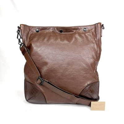 Bolso Bandolera Bottega Veneta en Cuero Marrón Intrecciato Para Hombre Foto 1 de 4