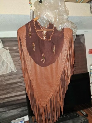 vestido de piel de ciervo nativo americano Foto 1 de 4