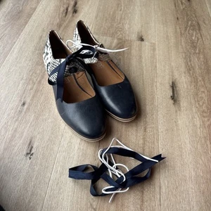 Effegie Shoes Navy Snake Skin ‘Indias’ Lace Up Shoes Size 38 US 7 2 Laces - Picture 1 of 13