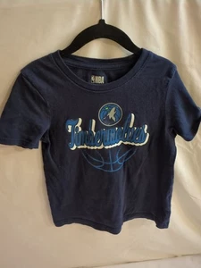 T-shirt blu Minnesota Timberwolves piccola per ragazzi (6) - Foto 1 di 3