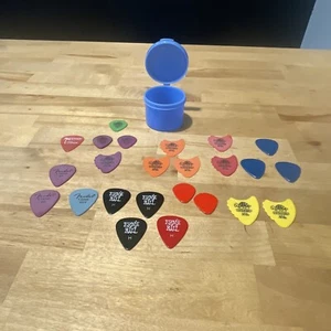 24 Assorted Guitar Pics And Cylinder Numeridex Holder Assortment Of Thin-hard - Picture 1 of 13