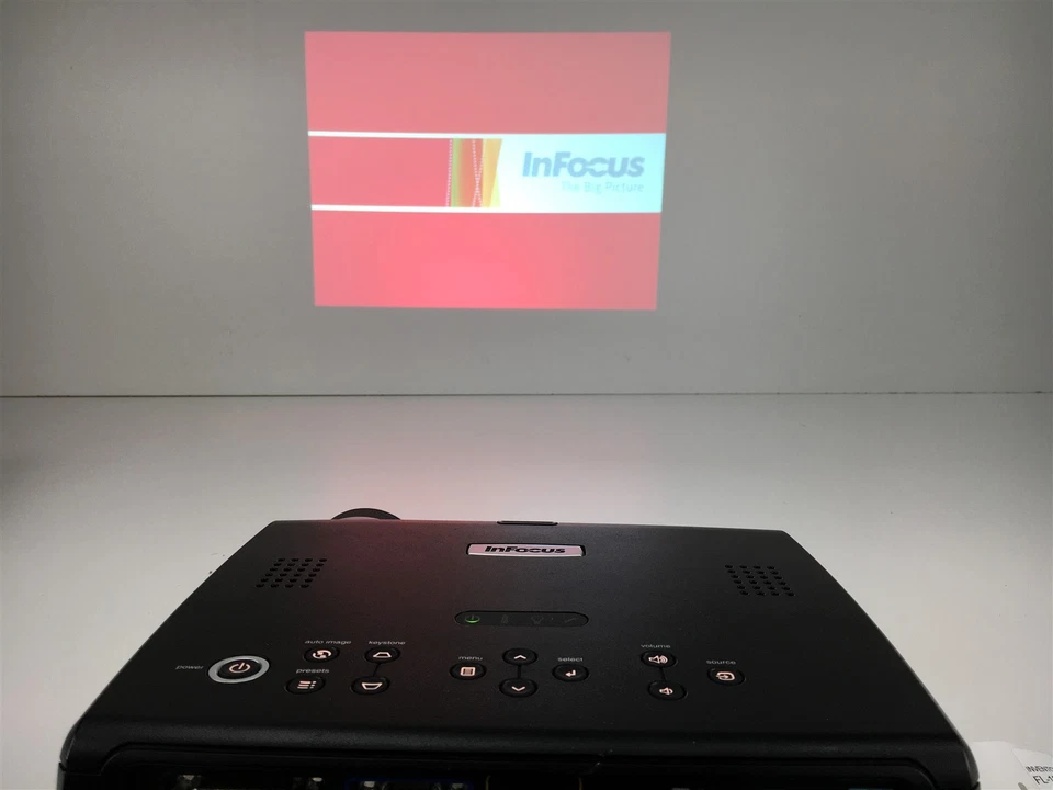 InFocus DLP Projector IN32 - Image 1 of 4