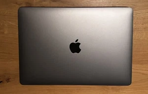 MacBook Pro M1 13” - 512gb SSD - 16gb RAM - Photo 1/3