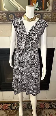 XS Tiana B. short sleeve zebra print dress armpit to arm pit 16.5" length 39" - Image 1 of 4