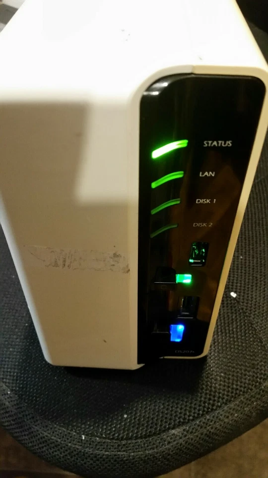 Synology Disk Station DS-207+, no PSU or HDD, ref:CD_18 - Image 1 of 4
