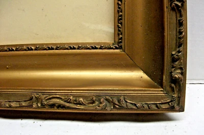 Cadre XIXéme en bois doré 36,5 X 27 Feuil 27,8 X 18,5 cm avec son verre ancien - Photo 1/4