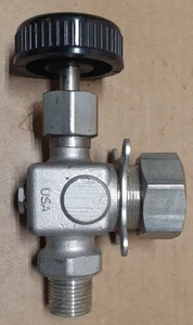 VÁLVULA DE BOLA SWAGLOK 1/2" MIP x 7/8" - Imagen 1 de 5