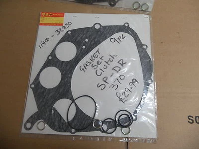 JUEGO DE JUNTAS DE EMBRAGUE GENUINAS SUZUKI DR370 SP370 9 PIEZAS £29.99 Pt No 11400 32850 Foto 1 de 3