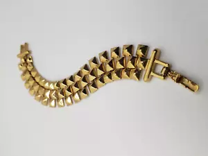 Vintage Gold Toned Monet Link Bracelet Jewelry Valentine Gift - Picture 1 of 3