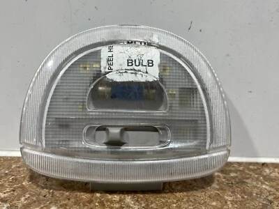 2010 LINCOLN NAVIGATOR REAR DOME LIGHT - Imagem 1 de 3